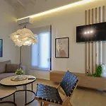 Meraki - Seaside Pool & Private Parking *