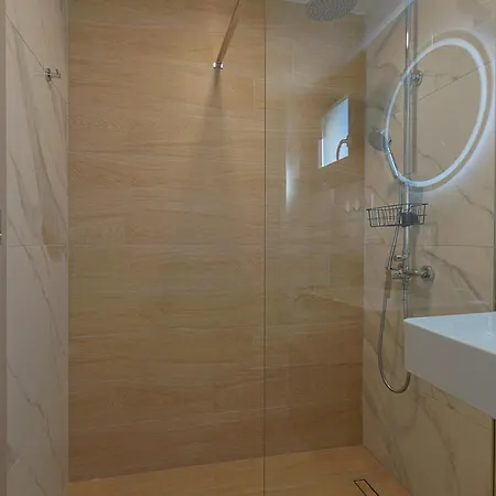 Meraki - Seaside Pool & Private Parking Villa *