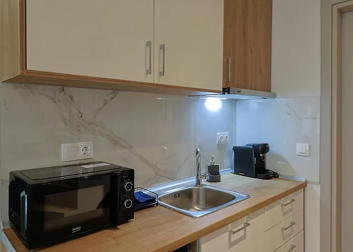 Вилла Meraki - Seaside Pool & Private Parking *