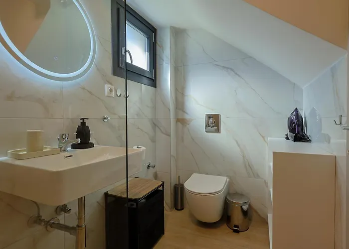 Вилла Meraki - Seaside Pool & Private Parking Олимпиаки-Акти