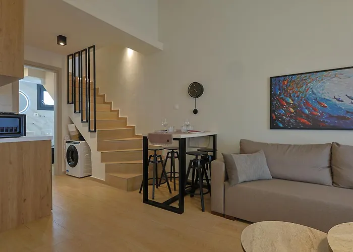 Meraki - Seaside Pool & Private Parking